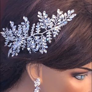 Crystal wedding hair comb